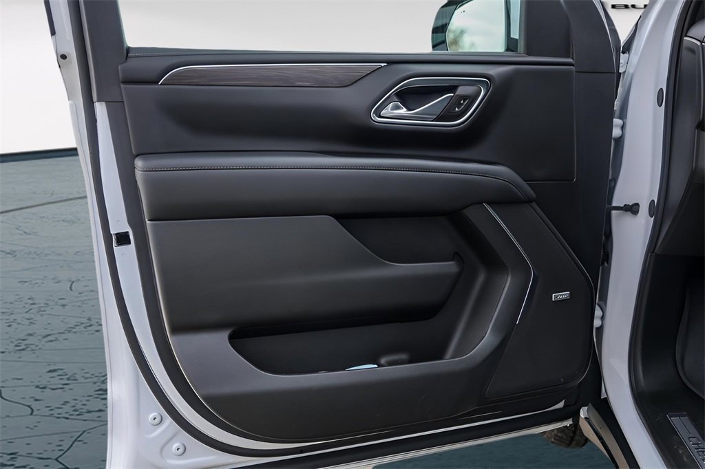 Used 2024 Chevrolet Tahoe Z71 w/ Off-Road Capability Package image 28