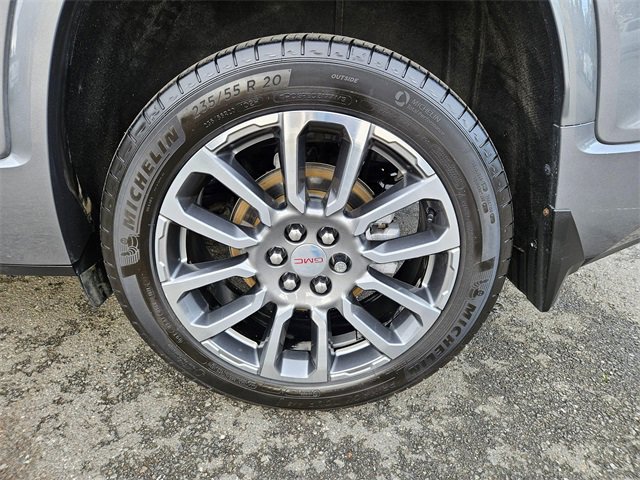 Used 2021 GMC Acadia Denali w/ GMC Pro Grade Package image 9