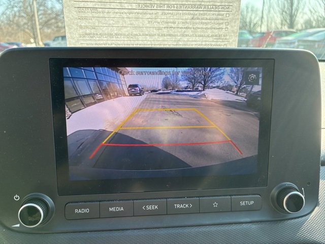 Used 2022 Hyundai Kona SE image 12