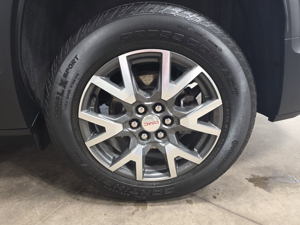 Certified 2023 GMC Acadia SLE w/ Driver Convenience Package AWD/4WD image 28