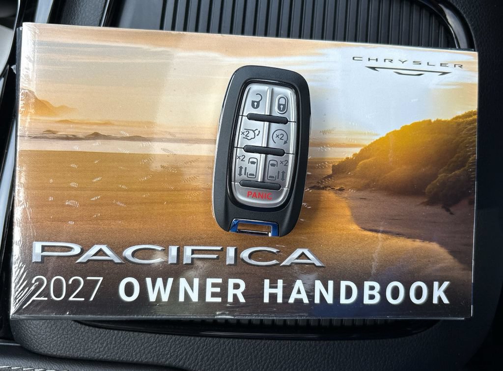 New 2027 Chrysler Pacifica Limited AWD/4WD image 26