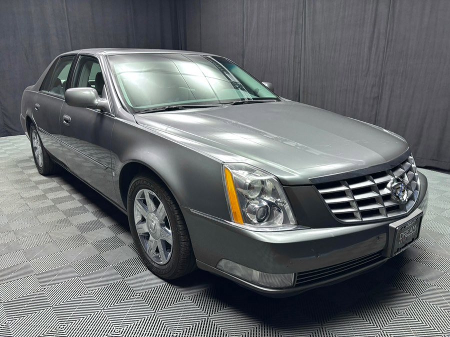 Used 2007 Cadillac DTS Luxury I w/ Sun And Sound Package image 7