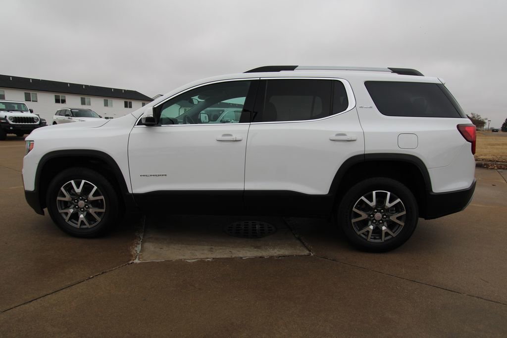 Used 2023 GMC Acadia SLE w/ Driver Convenience Package image 17