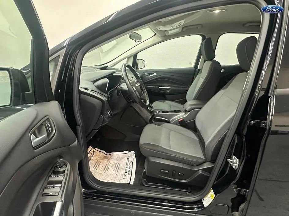 Used 2018 Ford C-MAX SE w/ Interior Protection Package image 10