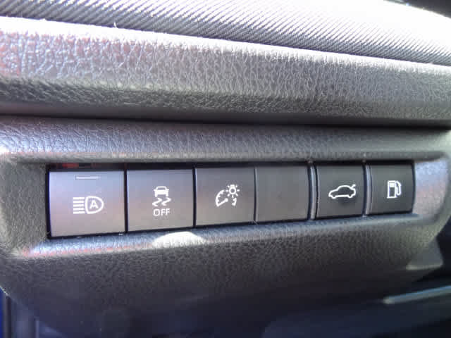 Used 2026 Toyota Camry LE AWD/4WD image 9