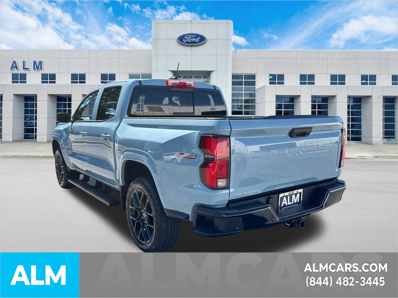 Used 2025 Chevrolet Colorado Z71 w/ Technology Package image 9