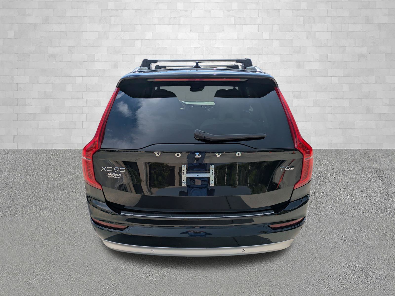 Used 2022 Volvo XC90 T6 Momentum w/ Climate Package AWD/4WD image 3
