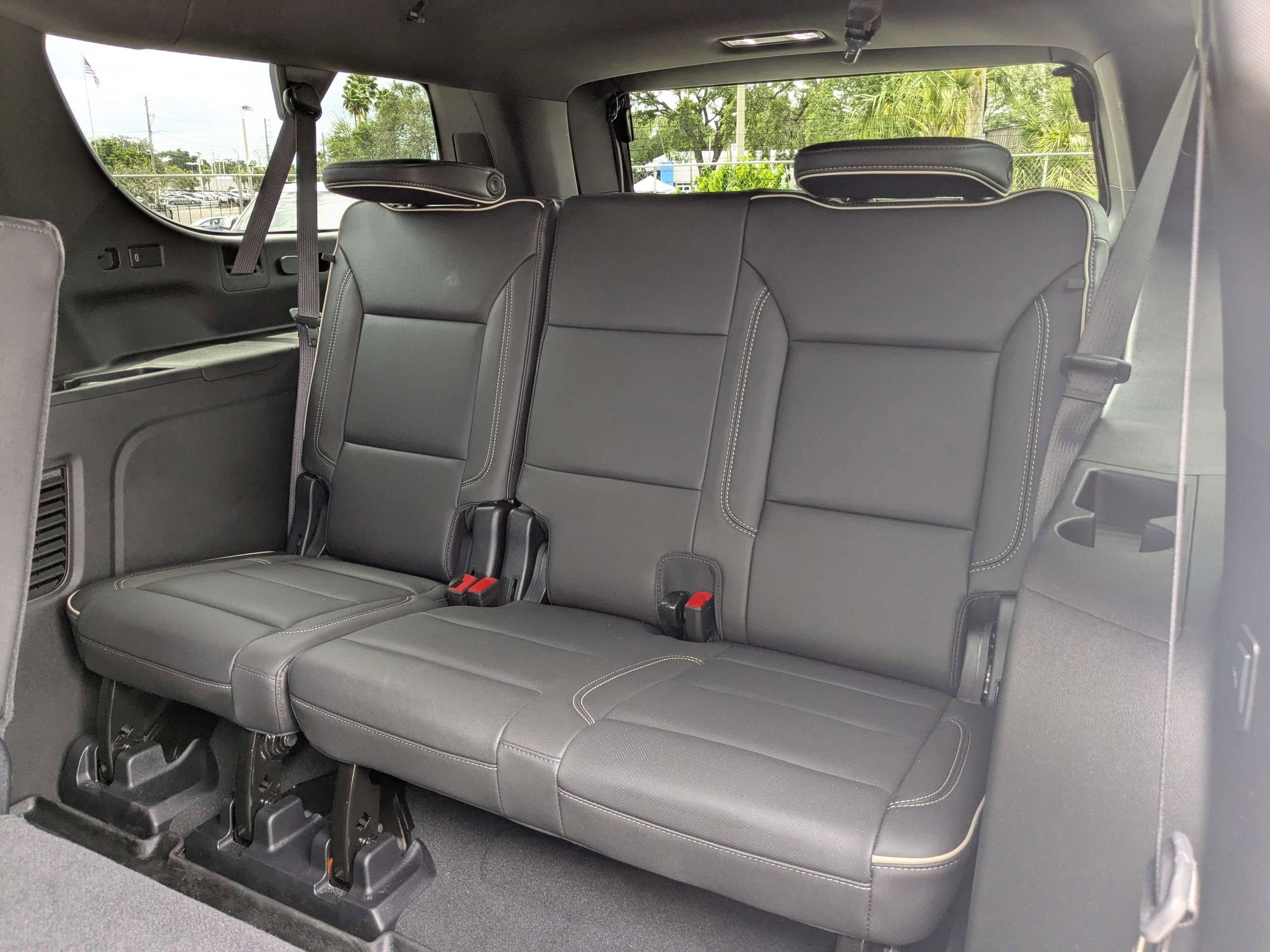 Used 2025 GMC Yukon XL Elevation RWD image 15