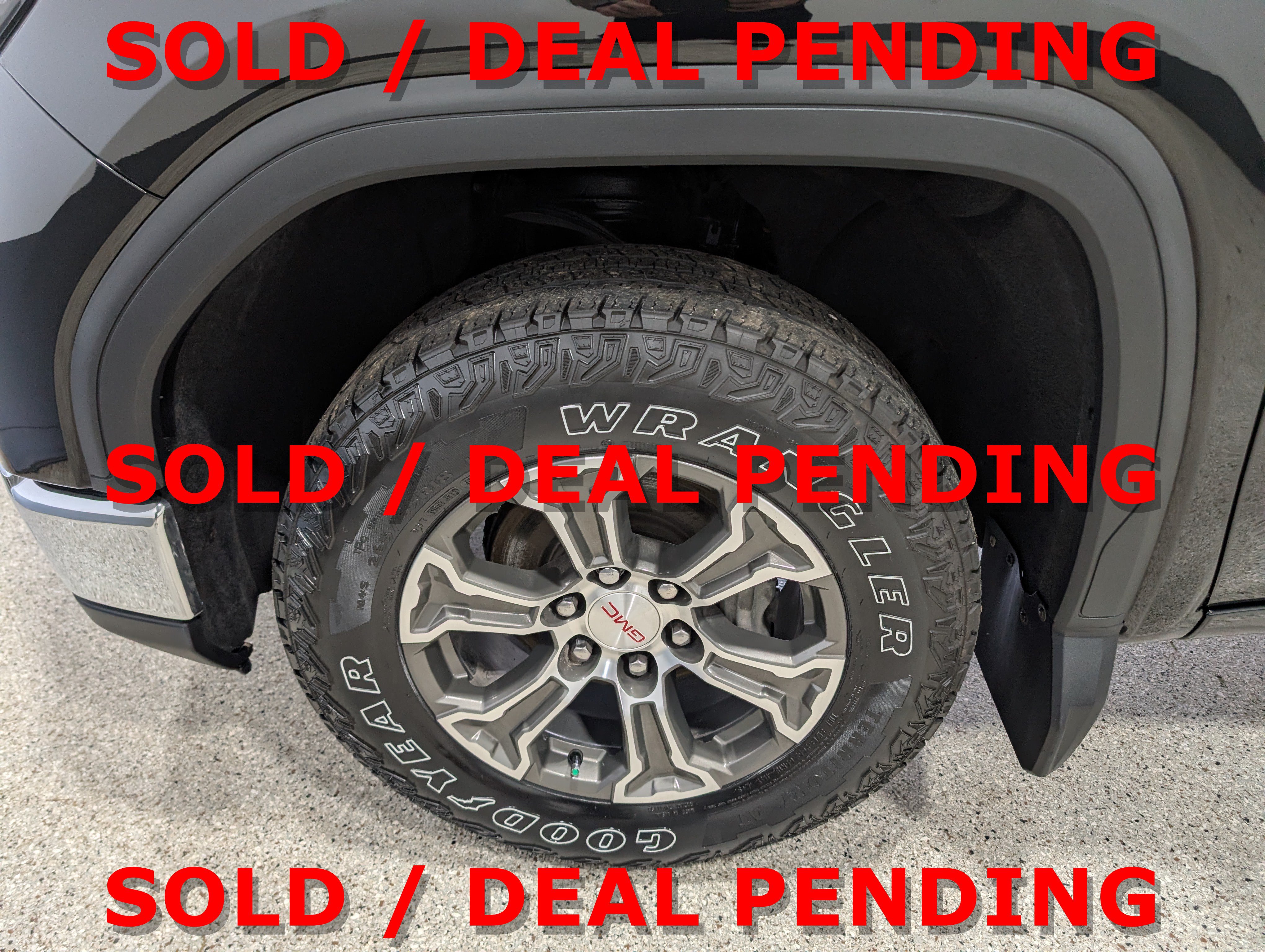Used 2024 GMC Sierra 1500 SLE w/ Preferred Package AWD/4WD image 10