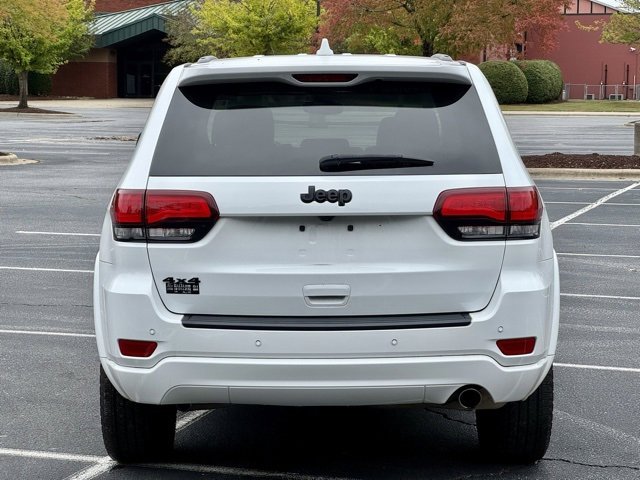 Used 2022 Jeep Grand Cherokee Laredo X image 6