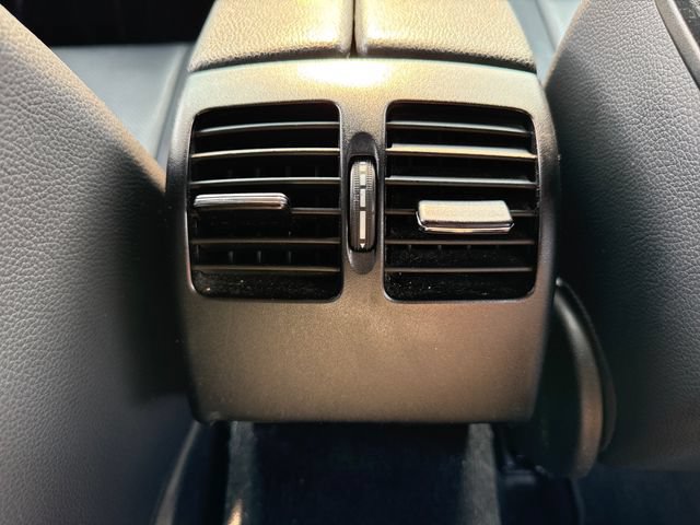 Used 2013 Mercedes-Benz C 300 4MATIC Sedan image 17