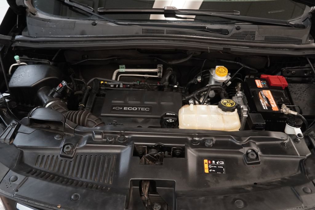 Used 2018 Chevrolet Trax LS FWD image 37