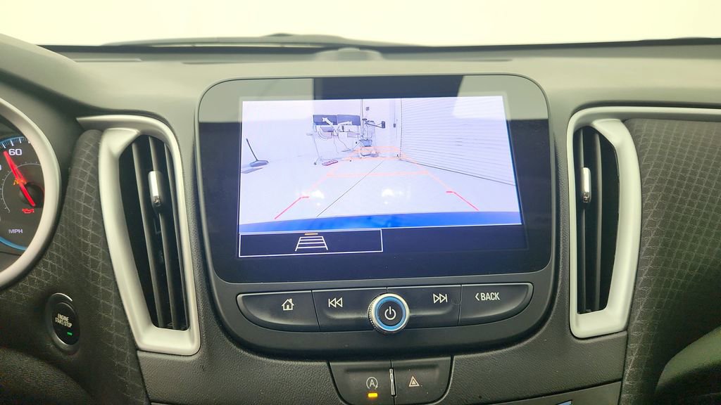 Used 2023 Chevrolet Malibu LT image 21