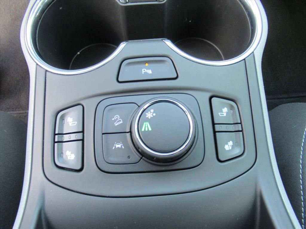 Used 2023 GMC Terrain SLT w/ Infotainment Package II FWD image 18
