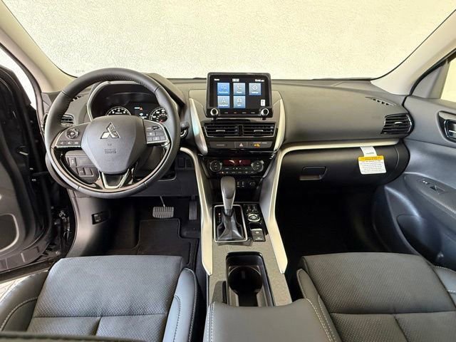 Used 2025 Mitsubishi Eclipse Cross Black Edition image 5