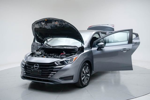 Used 2024 Nissan Versa SV image 17