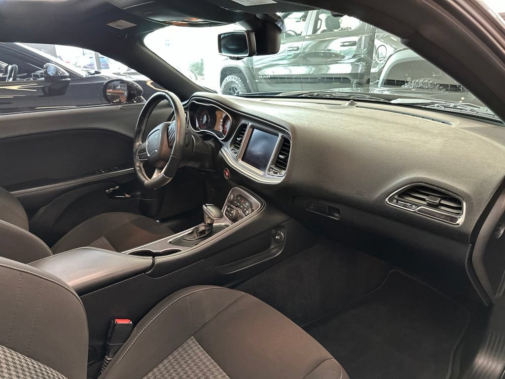 Used 2022 Dodge Challenger SRT Hellcat RWD image 13
