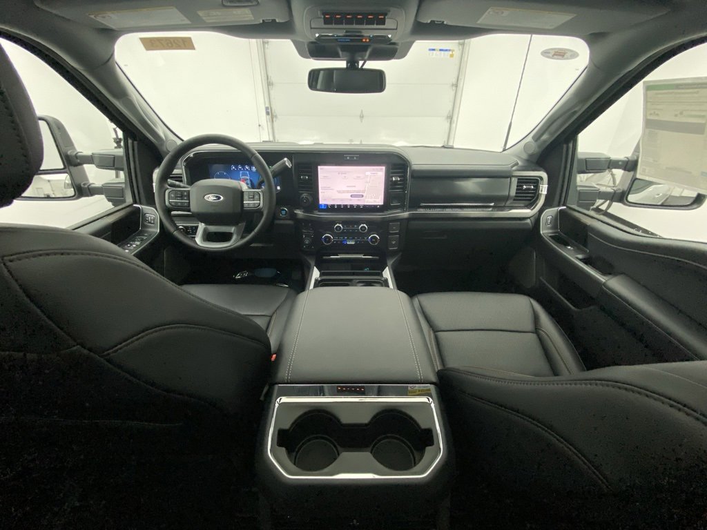 New 2025 Ford F250 Lariat w/ Lariat Ultimate Package image 2