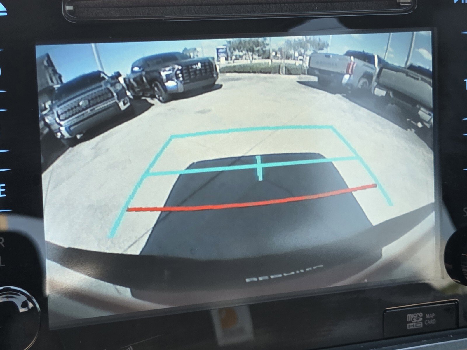 Used 2018 Toyota Tacoma TRD Sport image 16