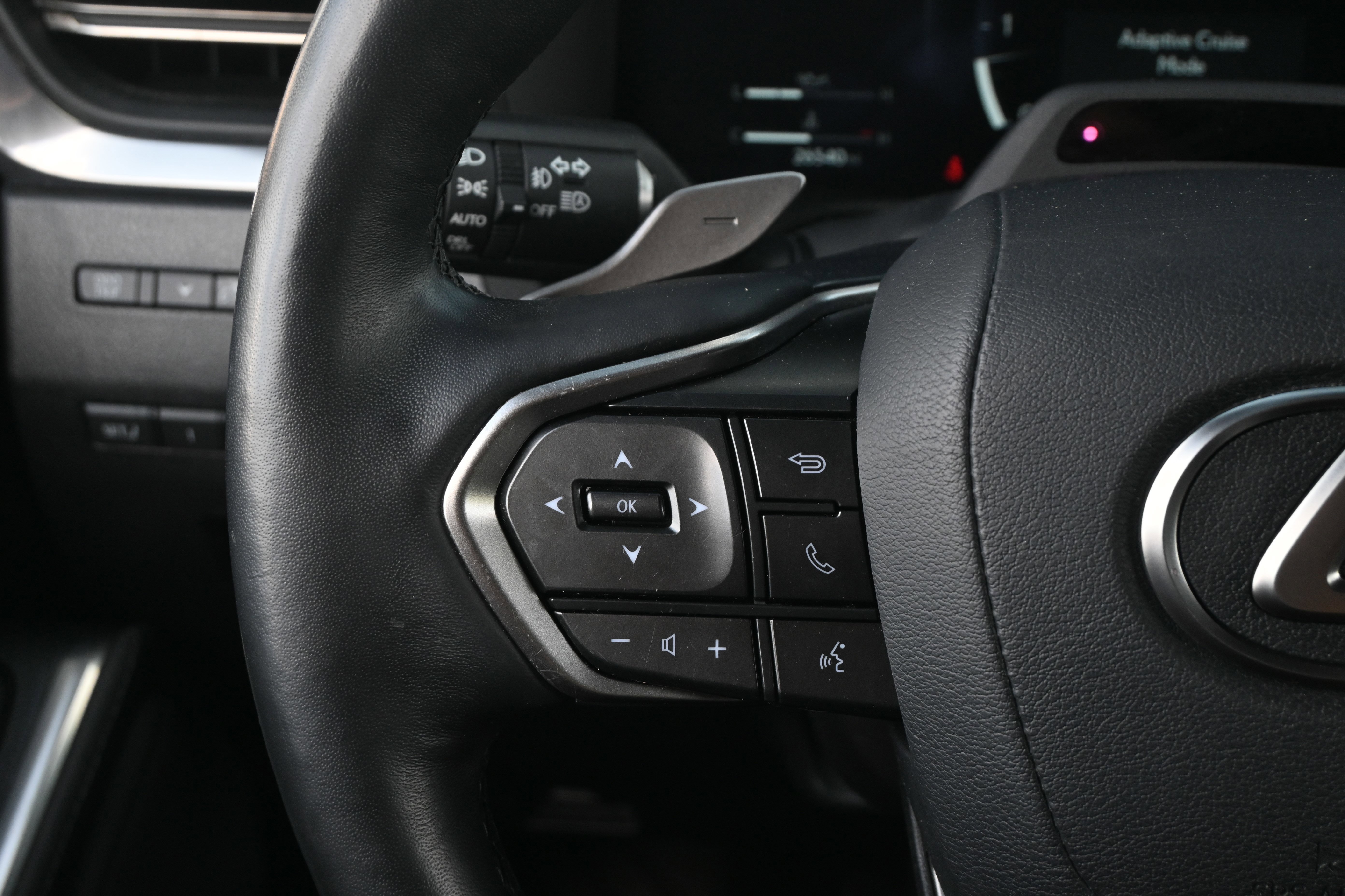 Used 2024 Lexus GX 550 w/ Cold Area Package AWD/4WD image 18