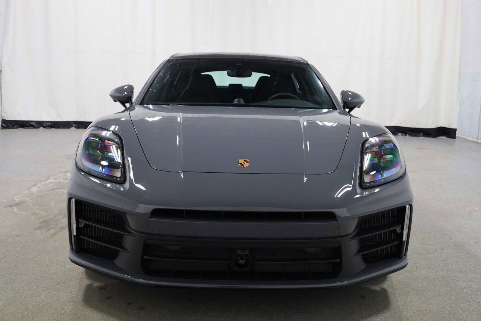 New 2026 Porsche Panamera 4 image 14