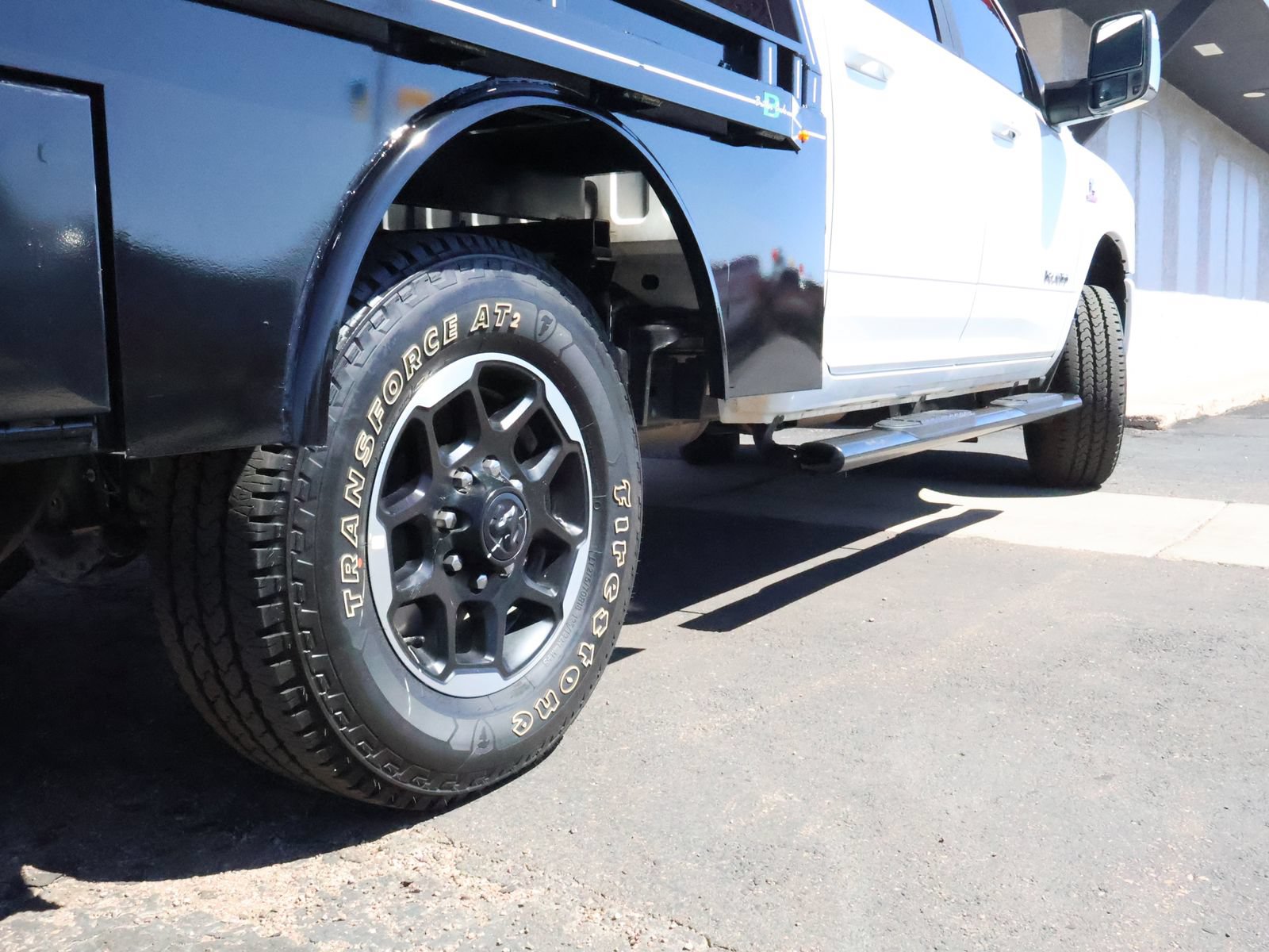 Used 2026 RAM 2500 Laramie AWD/4WD image 8