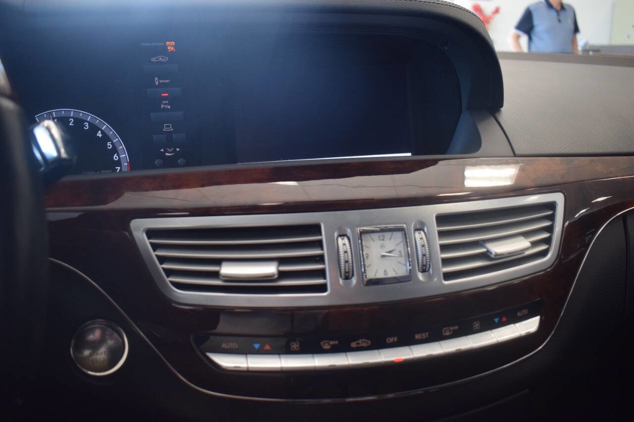 Used 2011 Mercedes-Benz S 550 image 29