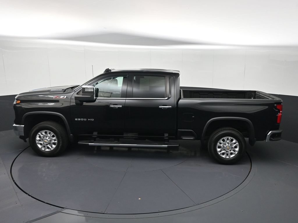 Used 2024 Chevrolet Silverado 2500 LTZ w/ LTZ Convenience Package AWD/4WD image 24