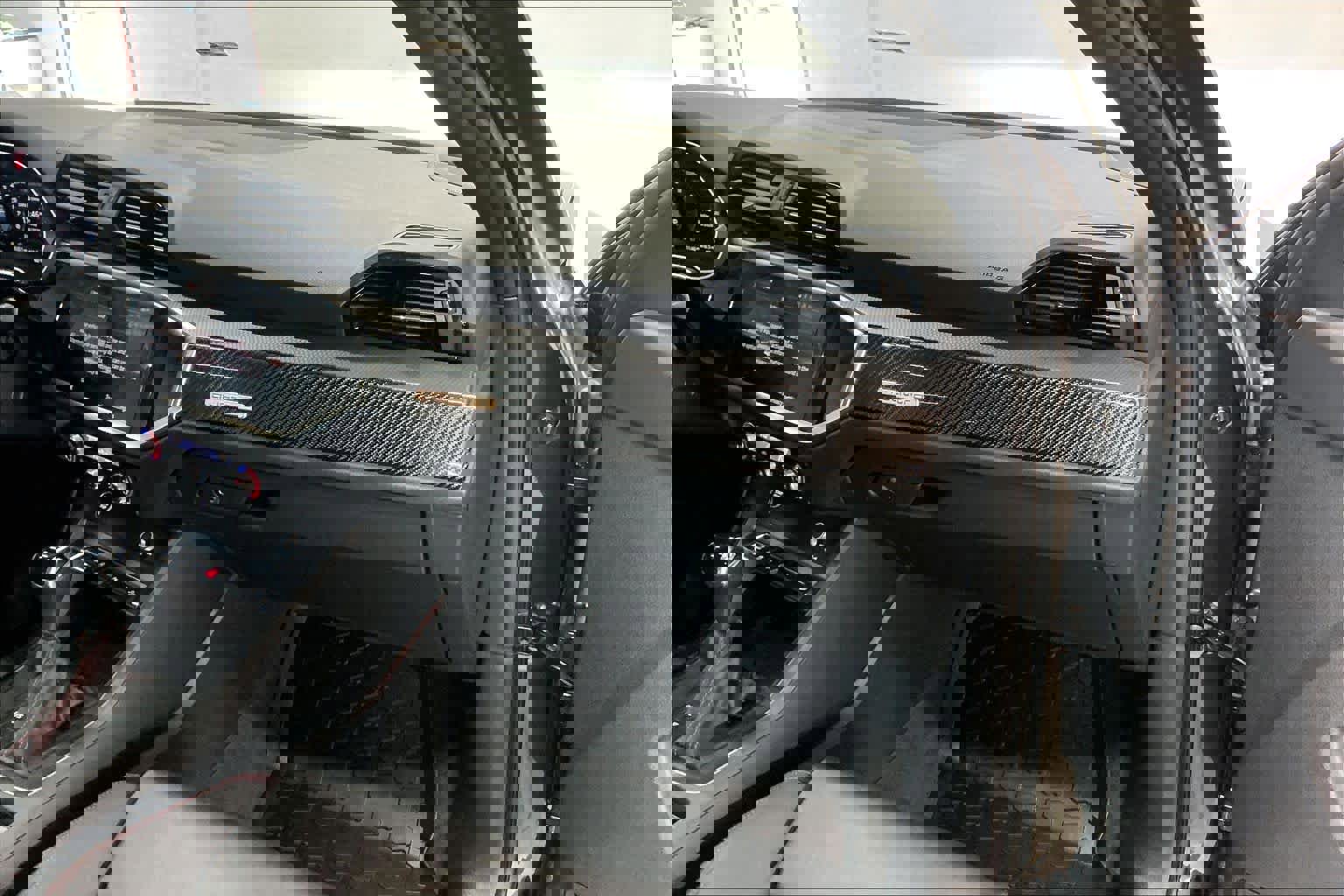 Certified 2025 Audi Q3 2.0T Premium Plus w/ Premium Plus Package image 19