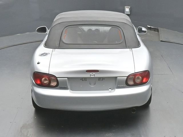 Used 2002 MAZDA MX-5 Miata image 41