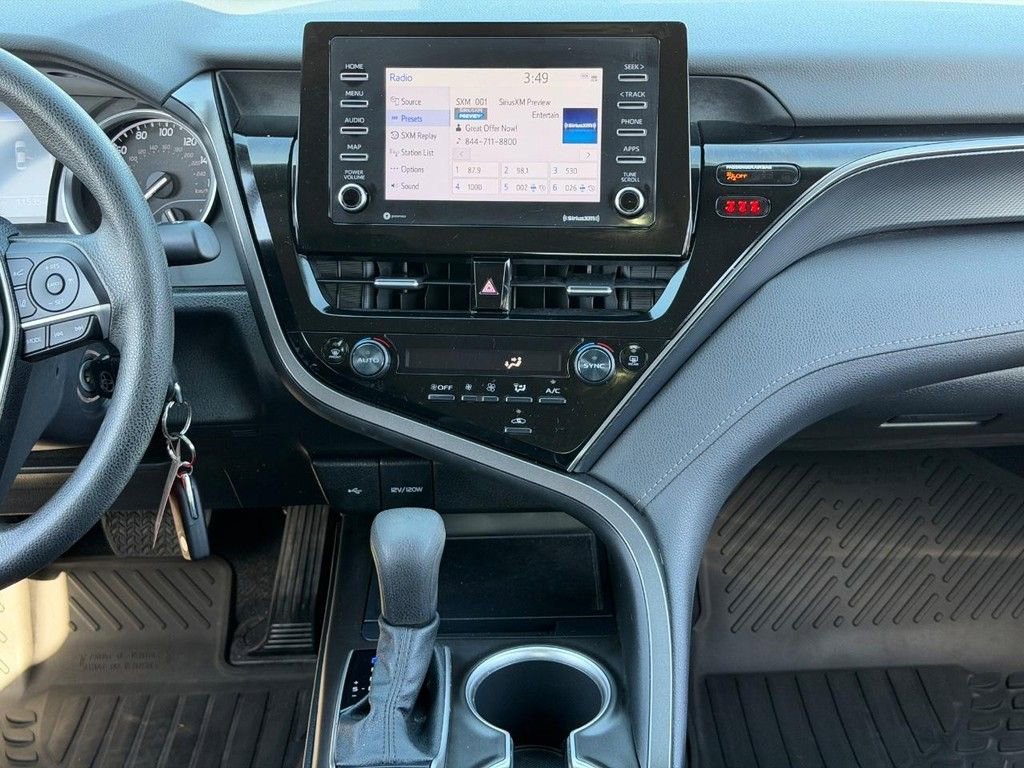 Used 2022 Toyota Camry LE FWD image 14