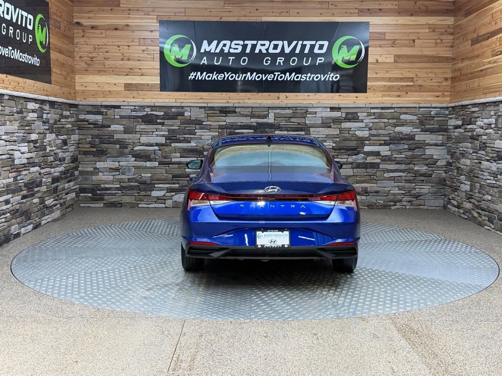 Certified 2023 Hyundai Elantra SEL image 8