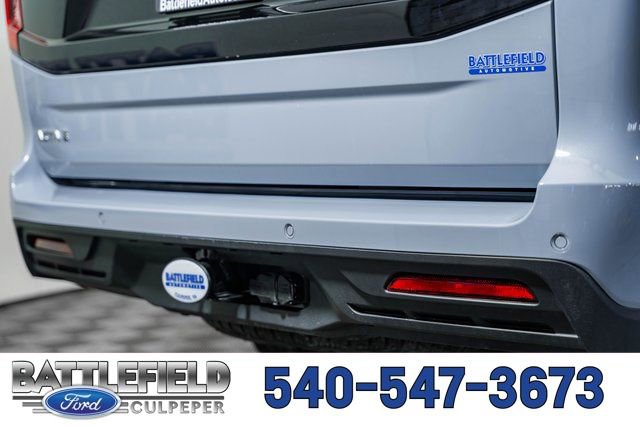 New 2026 Ford Expedition Active image 8