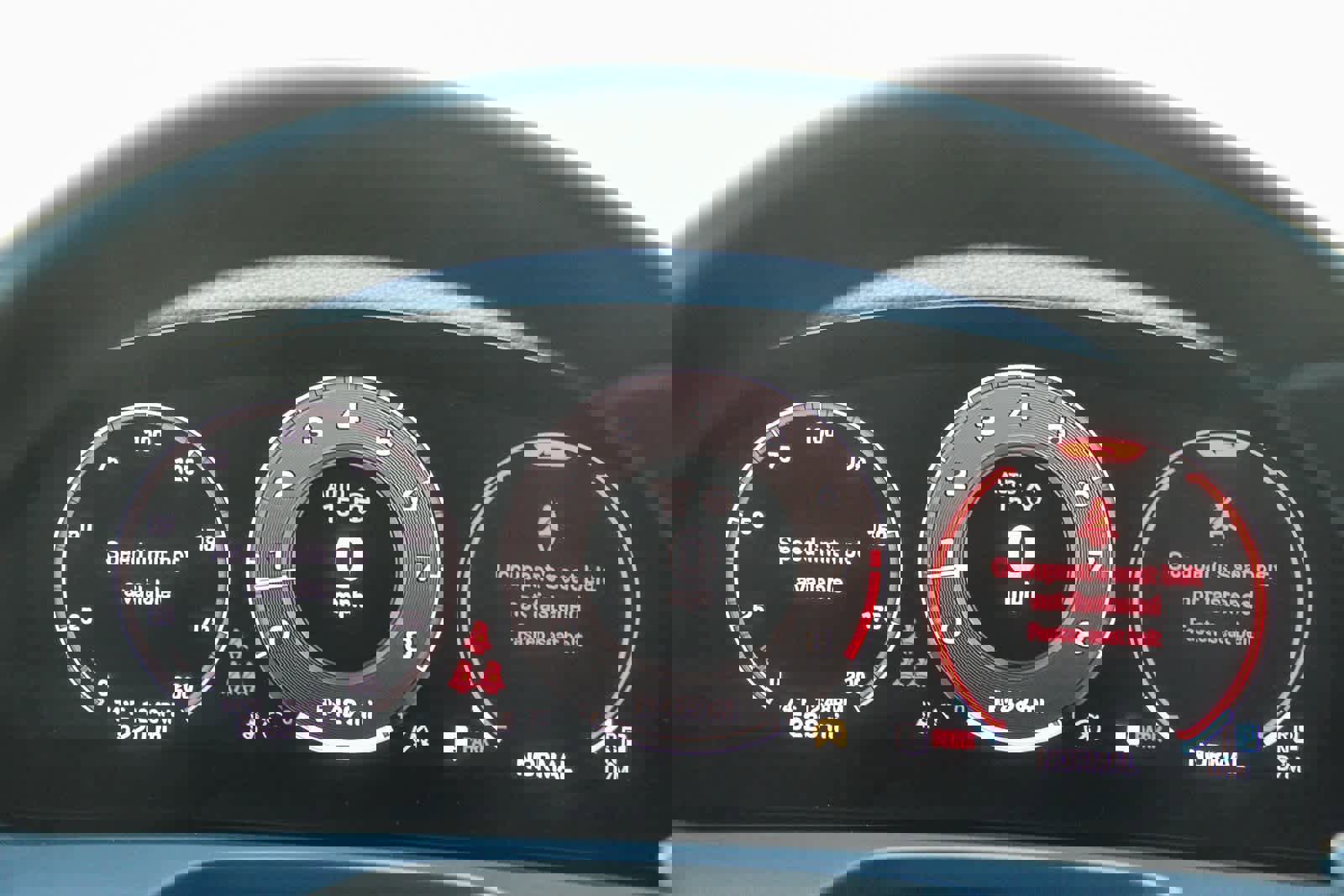 Used 2025 Porsche Panamera 4 image 23