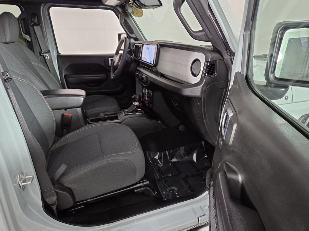 Certified 2024 Jeep Wrangler Willys image 29