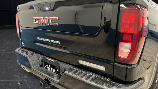 Used 2022 GMC Sierra 1500 Elevation w/ Driver Alert Package I AWD/4WD image 33