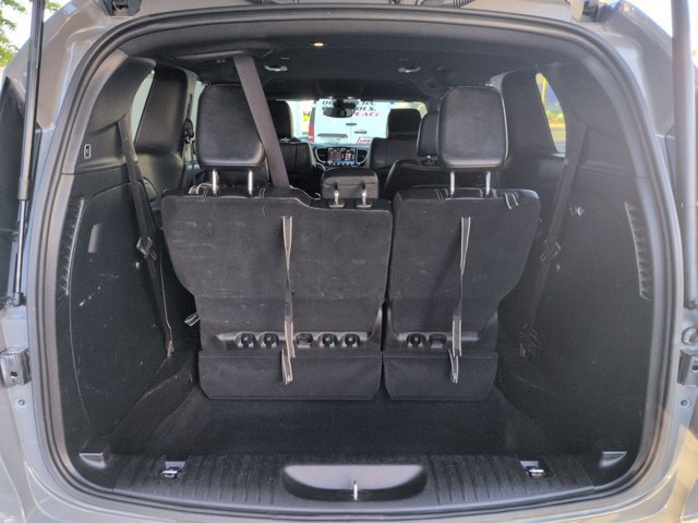 Used 2025 Chrysler Pacifica Select image 6