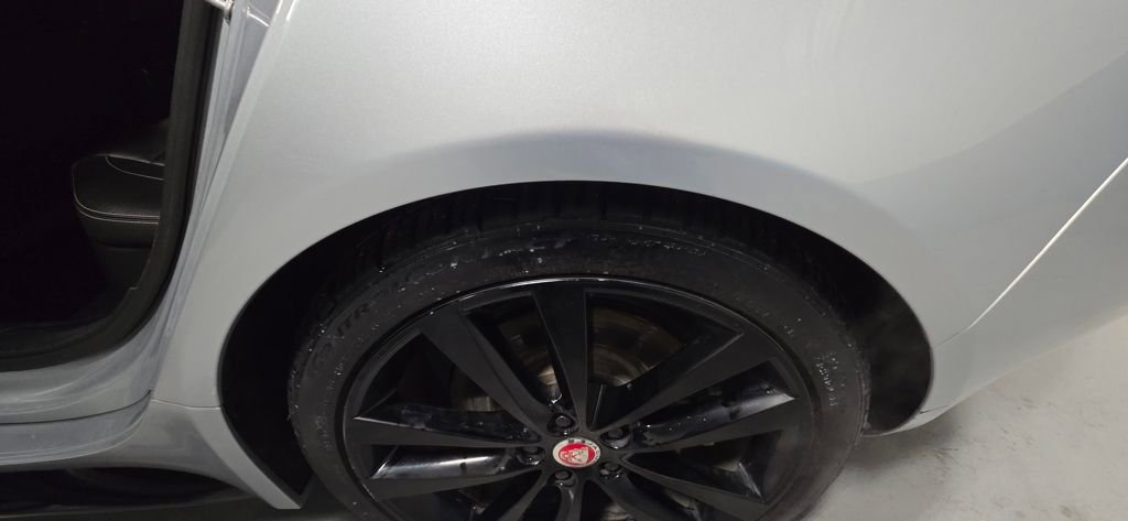 Used 2018 Jaguar XE S image 53