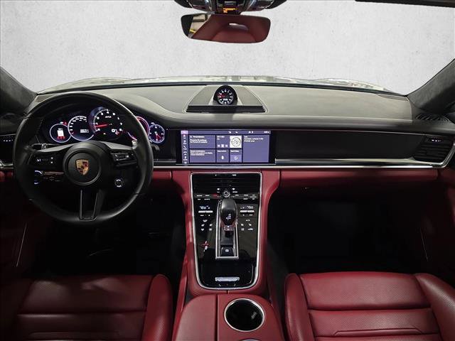 Used 2021 Porsche Panamera GTS image 9