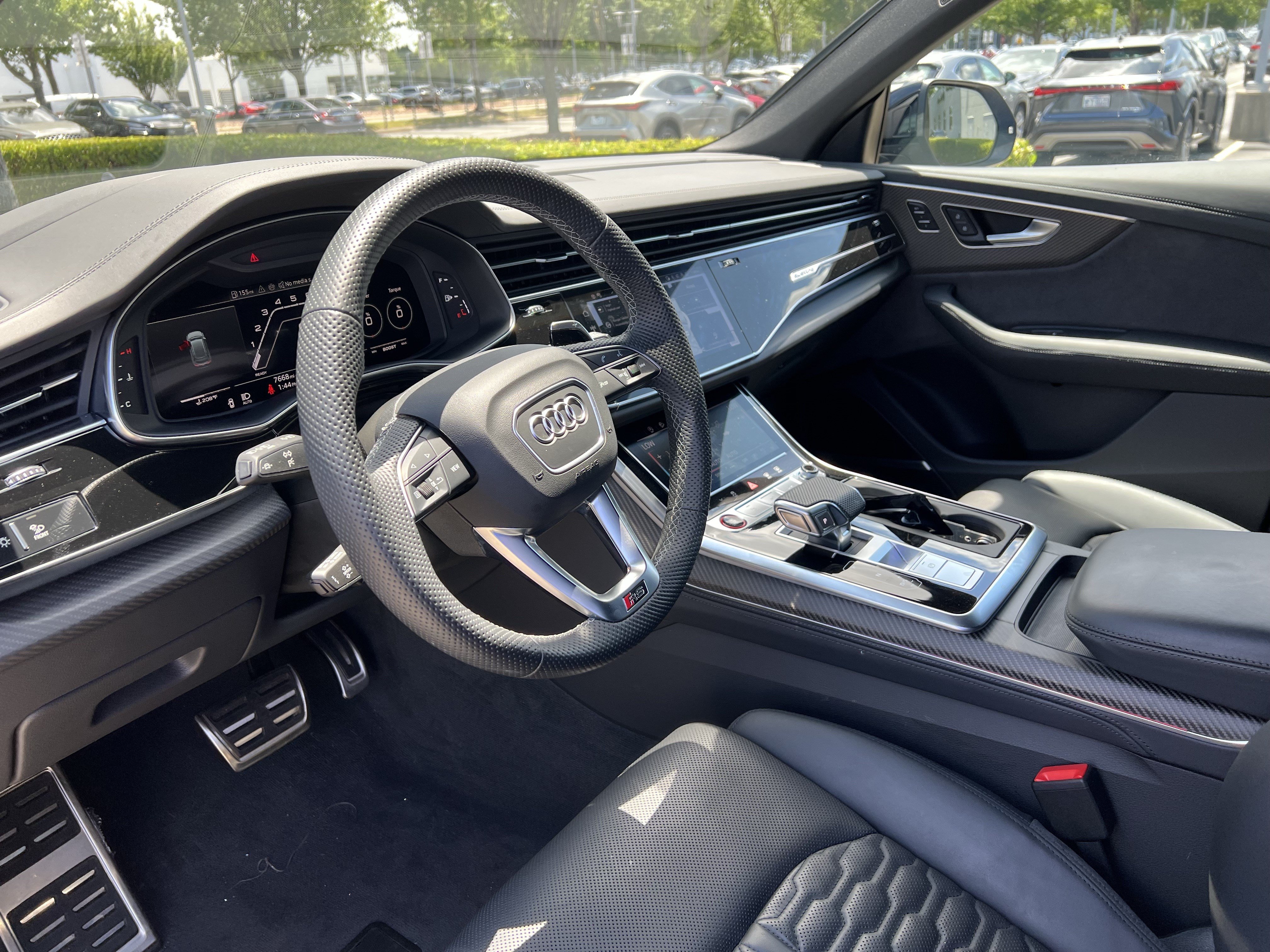Certified 2025 Audi RS Q8 performance AWD/4WD image 17