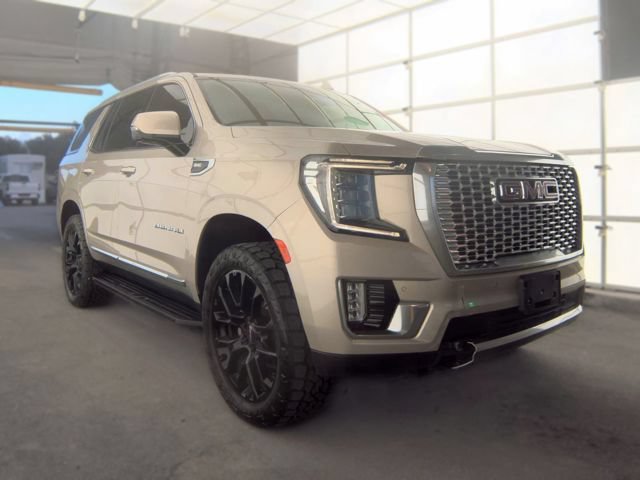 Used 2022 GMC Yukon Denali AWD/4WD image 2