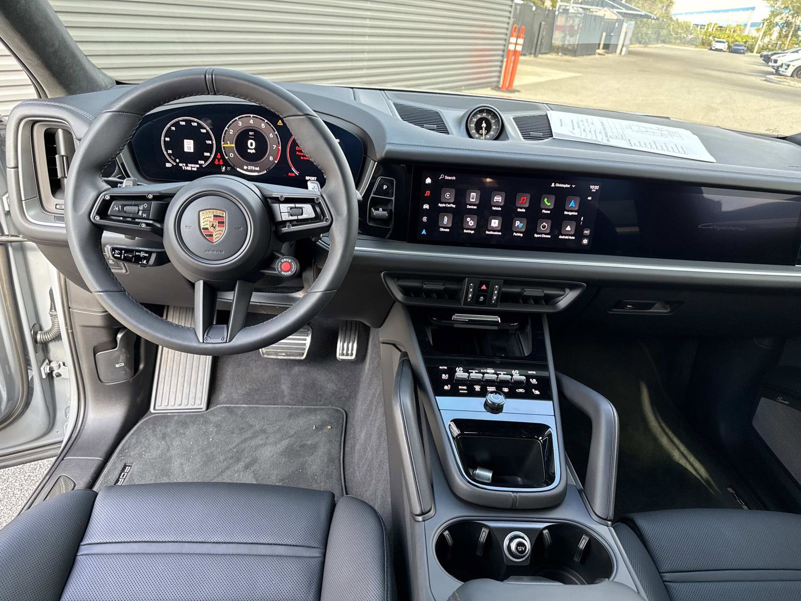 Used 2025 Porsche Cayenne Turbo GT image 19