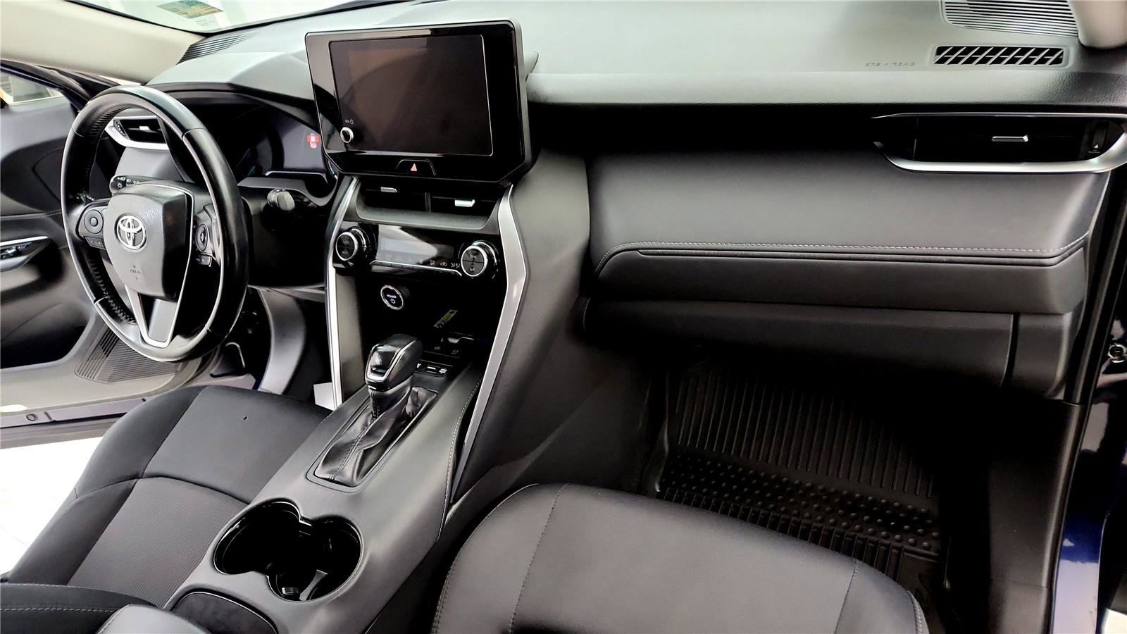 Certified 2023 Toyota Venza LE AWD/4WD image 16