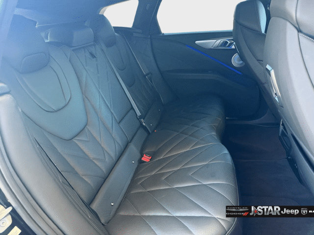 Used 2023 BMW XM AWD/4WD image 28
