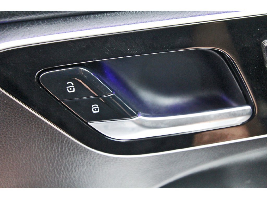 Used 2022 Mercedes-Benz C 300 4MATIC Sedan image 22