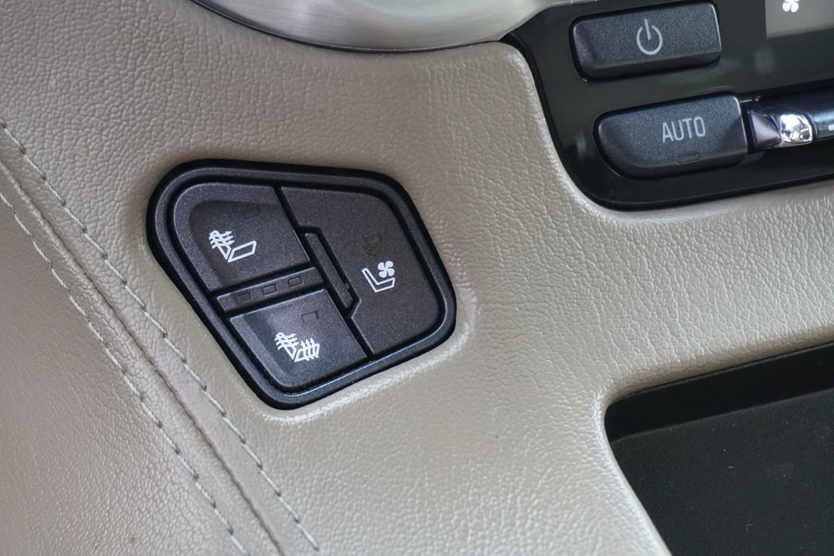 Used 2017 GMC Yukon SLT w/ Open Road Package image 39