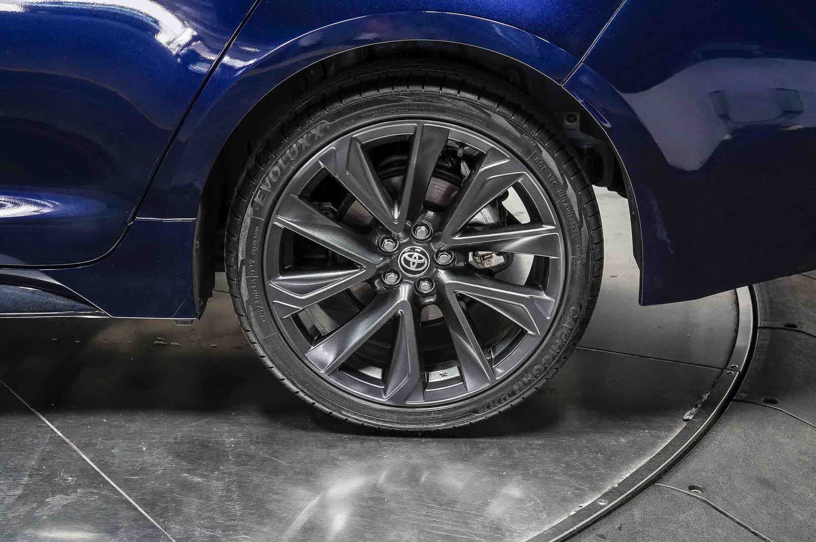 Certified 2025 Toyota Corolla SE w/ SE Premium Package FWD image 10