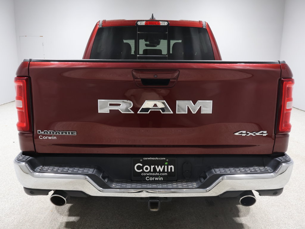 Used 2025 RAM 1500 Laramie AWD/4WD image 3