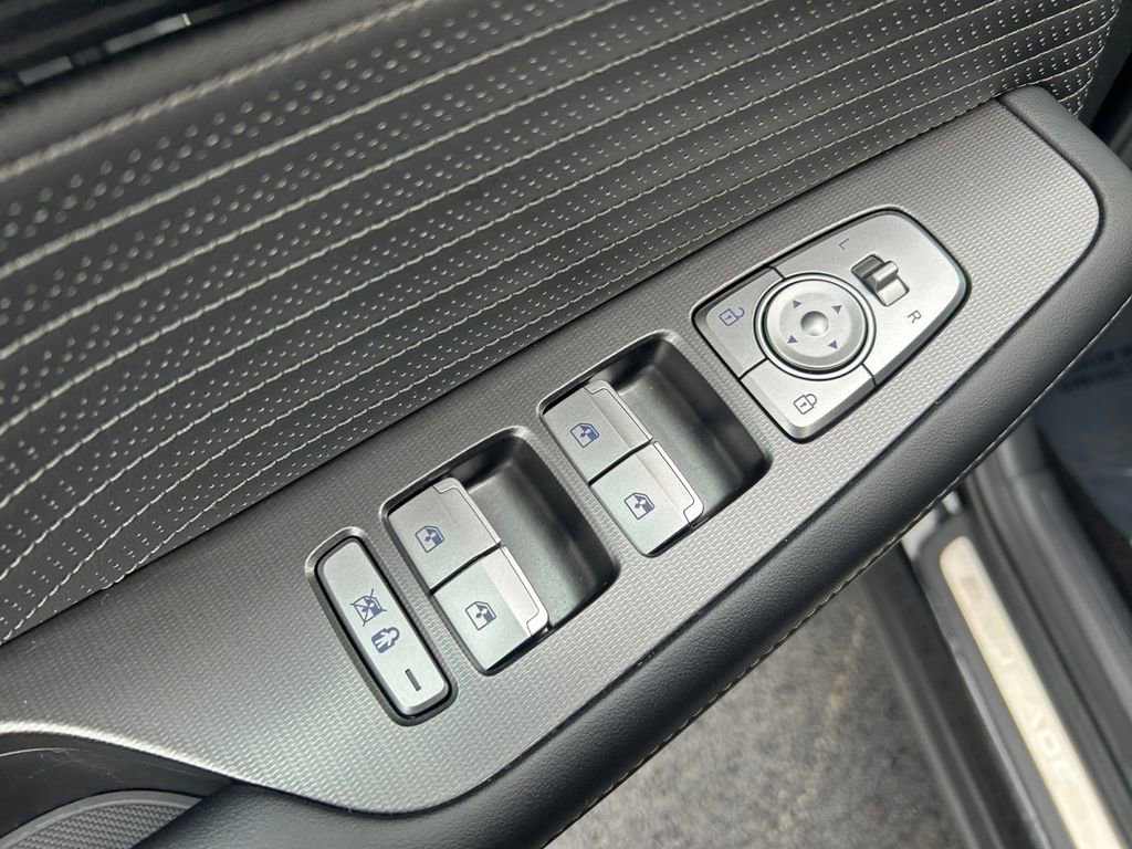 Used 2025 Hyundai Palisade Calligraphy image 23