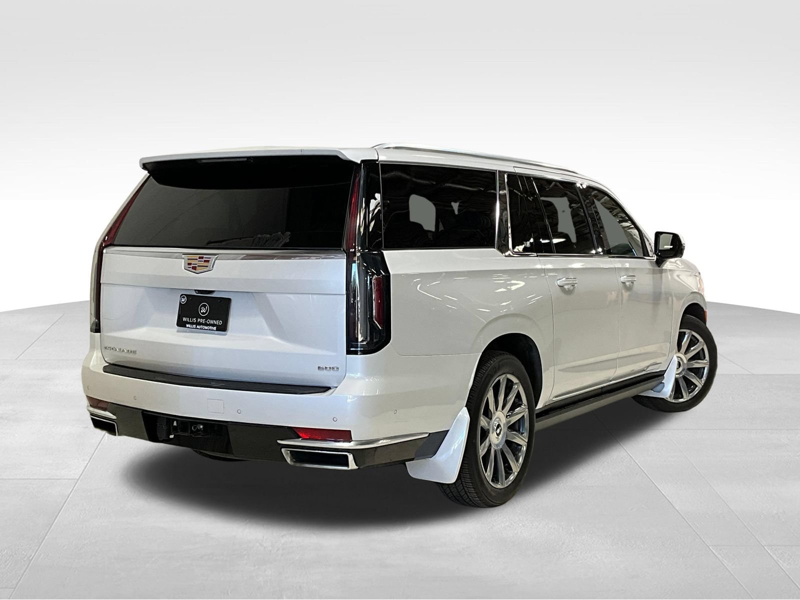 Used 2022 Cadillac Escalade ESV Premium Luxury Platinum w/ Heavy-Duty Trailer Package AWD/4WD image 5